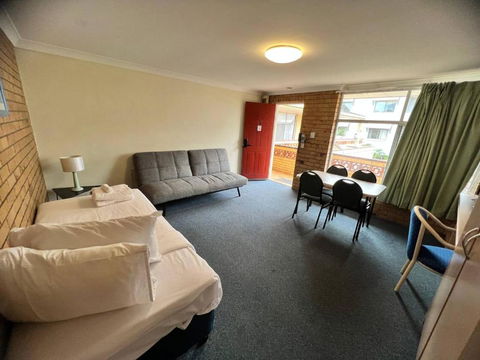 Paramount Motel - Accommodation Tasmania 1