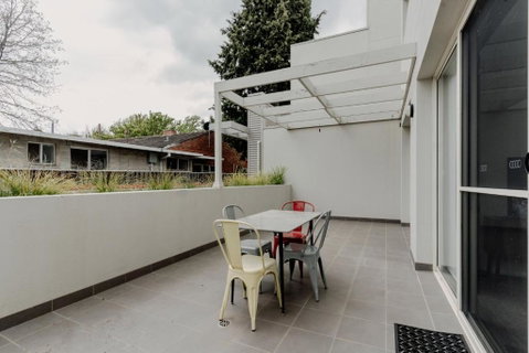 Peaceful 1-Bed Apartment Close To Lonsdale St - Accommodation Tasmania 3