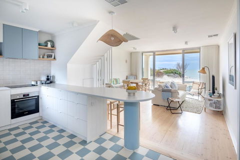 Pearl, Designer Beachfront Retreat, Semaphore Park - Accommodation Tasmania 0