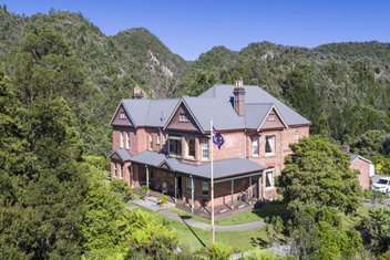 Penghana Bed And Breakfast with Accommodation Tasmania