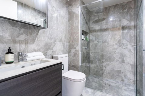 Perfectly Located 1BR BA Apartment - Accommodation Tasmania 3