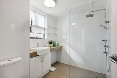 Perth City Corporate 1BRD - Accommodation Tasmania 3