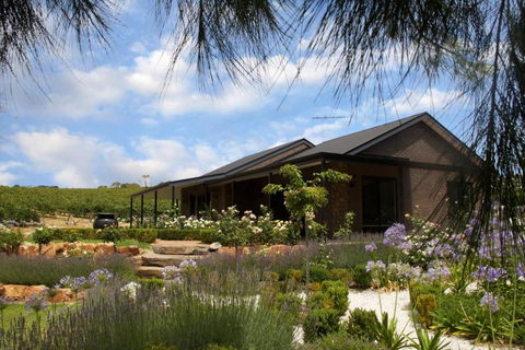 Petit Verdot Cottage - A Vineyard Retreat In Barossa Valley - Accommodation Tasmania 1