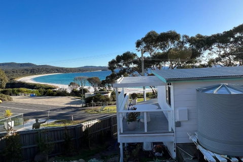 PIPI SHACK - Iconic Waterfront Shack Binalong Bay - Accommodation Tasmania 0