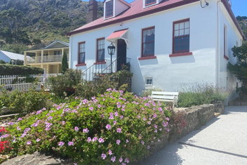 Poet\'s Cottage Stanley with Accommodation Tasmania