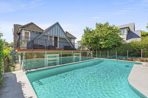 Poolside Stay - Close To Taronga Zoo & Luna Park - Accommodation Tasmania 1