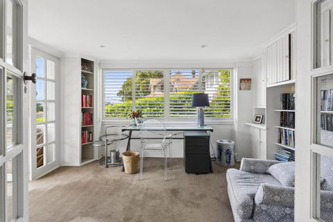 Poolside Stay - Close To Taronga Zoo & Luna Park - Accommodation Tasmania 2