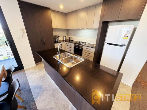 Posh In Phillip - 2bd 2bth Apt - Accommodation Tasmania 1