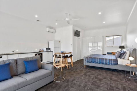 Port Lincoln Shark Apartment 6 - Accommodation Tasmania 0