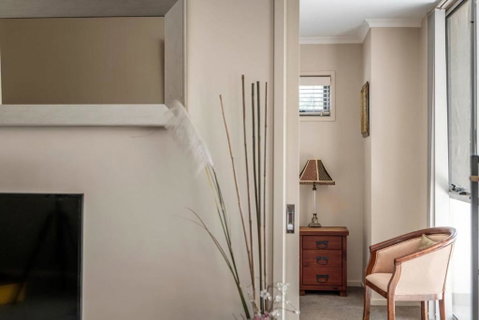 Quiet Apartment In Braddon ACT - Accommodation Tasmania 1