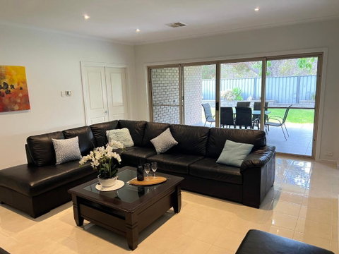 Premium Barossa Getaway - Accommodation Tasmania 1