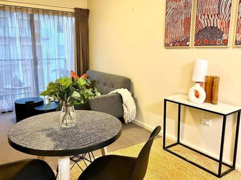 Prime Location 1 Bdr Apt In Perth - Accommodation Tasmania 2