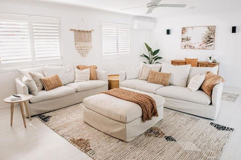 Prime Location With Pool - Walk To Coolum Beach - Accommodation Tasmania 1