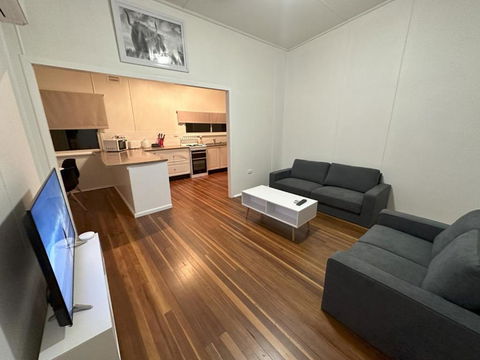 Private 1 Bedroom Apartment With Fenced Yard - Accommodation Tasmania 0