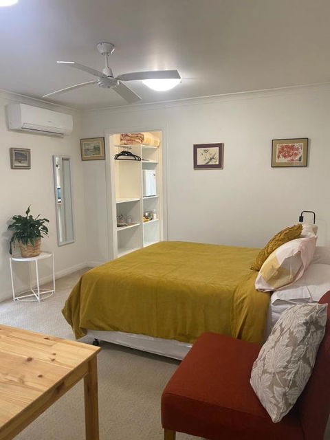 Private Room With Ensuite - Accommodation Tasmania 0