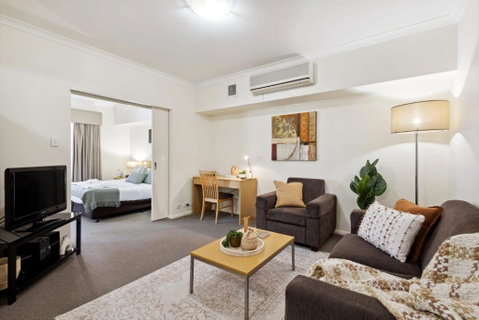 Prized Perth Retreat 1BDR - Accommodation Tasmania 1