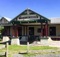Pub in the Paddock - Accommodation Tasmania