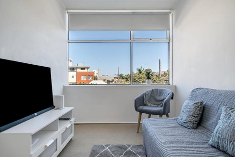 Quaint 1BD On The Doorstep Of Manly Beach - Accommodation Tasmania 0