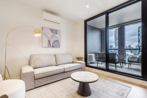 Quaint Stylish Hideout In Trendy South Melbourne - Accommodation Tasmania 0