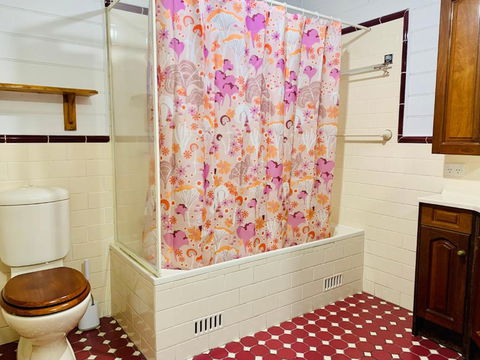 Quarryman Cottage @ 102 - Accommodation Tasmania 2