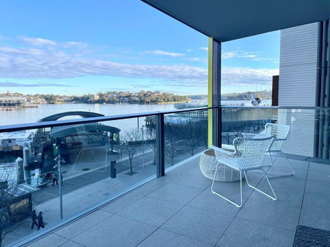 RARE Luxury Waterfront Living - Accommodation Tasmania 1