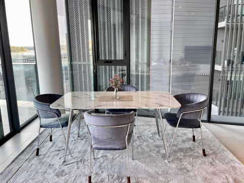 RARE Luxury Waterfront Living - Accommodation Tasmania 3