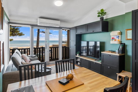 Rawsons Shack Beachfront Unit Suits Single Or Couple - Accommodation Tasmania 1