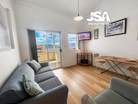 Razorback 3 - Accommodation Tasmania 3