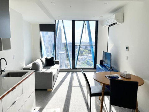 Readyset Apartments On Bouverie - Accommodation Tasmania 2