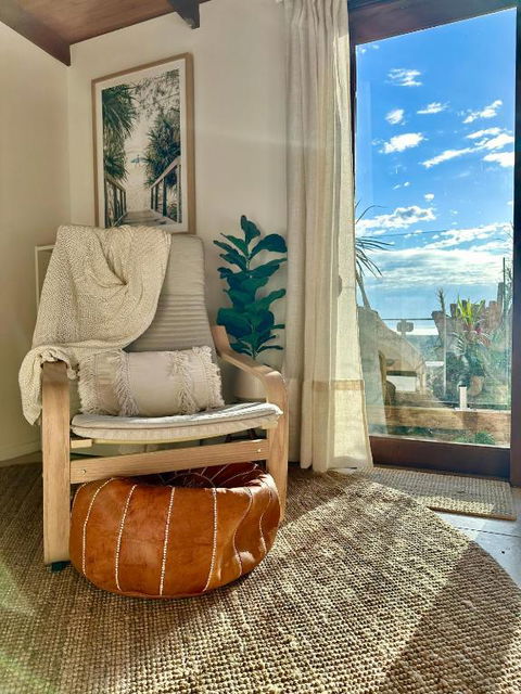 Private Access Retreat 1 Queen Bedroom W Stunning Pool And Ocean Views - Accommodation Tasmania 3