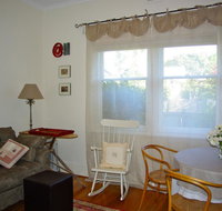 At Eleven - La Petite Maison - Accommodation Tasmania