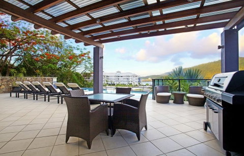 At Waterfront Whitsunday Retreat - Adults Only - Accommodation Tasmania 0