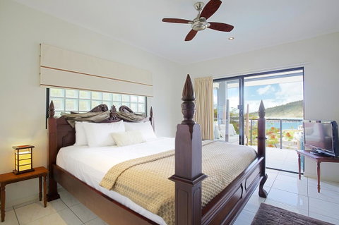 At Waterfront Whitsunday Retreat - Adults Only - Accommodation Tasmania 1
