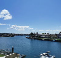 Attached Self Service Waterfront Whole Villa - Sydney - Accommodation Tasmania