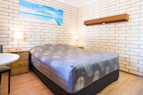 Augusta Budget Motel - Accommodation Tasmania 1