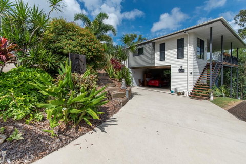 Austinmer - Cannonvale - Accommodation Tasmania 1