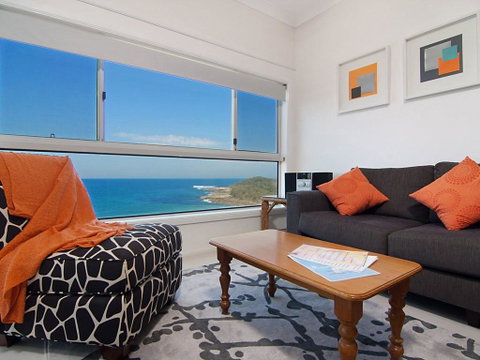 Avalon 3 - Views To Die For - Across The Road From Convent Beach - Accommodation Tasmania 2