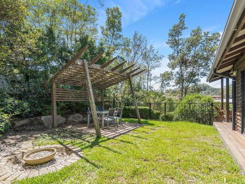 Avoca Beach Living - 84 Avoca Drive, Avoca Beach - Accommodation Tasmania 2