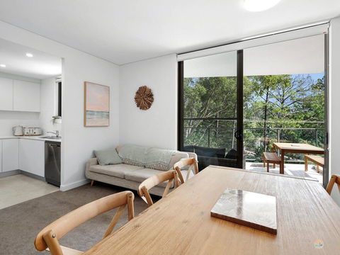 Avoca Beach Pad- 210/14-18 Cape Three Points Rd - Accommodation Tasmania 2