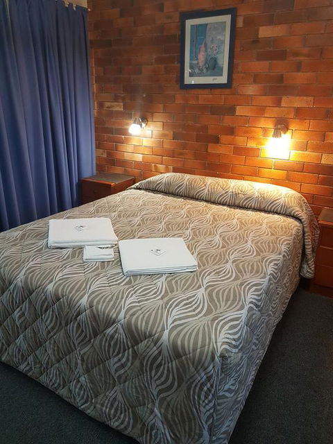 Avocado Motor Inn - Accommodation Tasmania 0