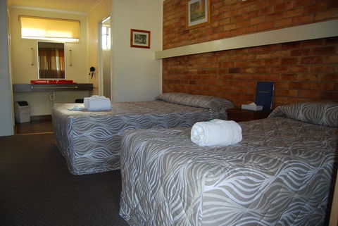 Avocado Motor Inn - Accommodation Tasmania 1