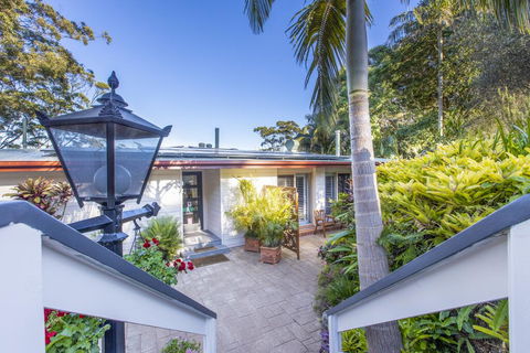 Avocado Sunset Bed & Breakfast - Accommodation Tasmania 1