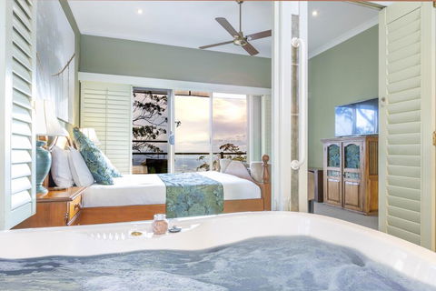 Avocado Sunset Bed & Breakfast - Accommodation Tasmania 0