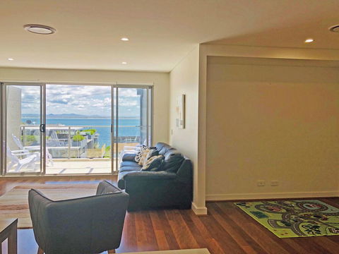 Avra Seabreeze', 503/4-8 Bullecourt Street - Accommodation Tasmania 1