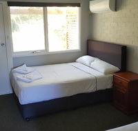Bateau Bay Hotel - Accommodation Tasmania