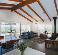 Bay Beach House - Accommodation Tasmania
