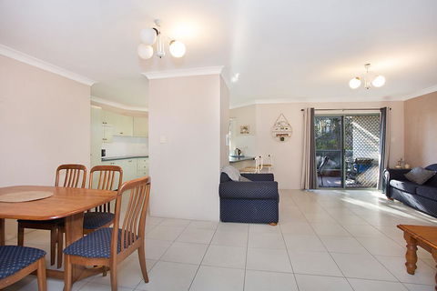 Bayview, Unit 6 - The Entrance, NSW - Accommodation Tasmania 1