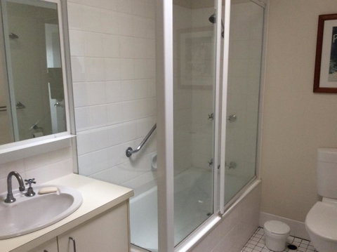 Beach Breakers Resort - Accommodation Tasmania 3