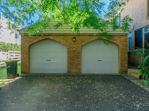 Beach Chalet 3 - Accommodation Tasmania 1