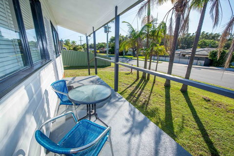 Beach House On James Patterson - Accommodation Tasmania 0